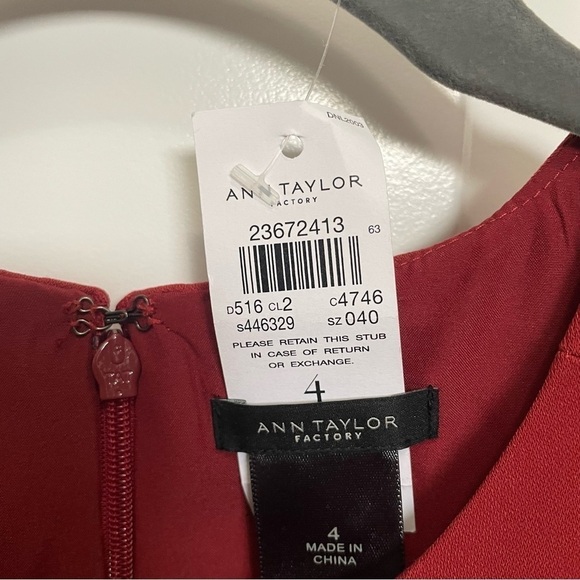 Cold shoulder dress - Picture 4 of 4